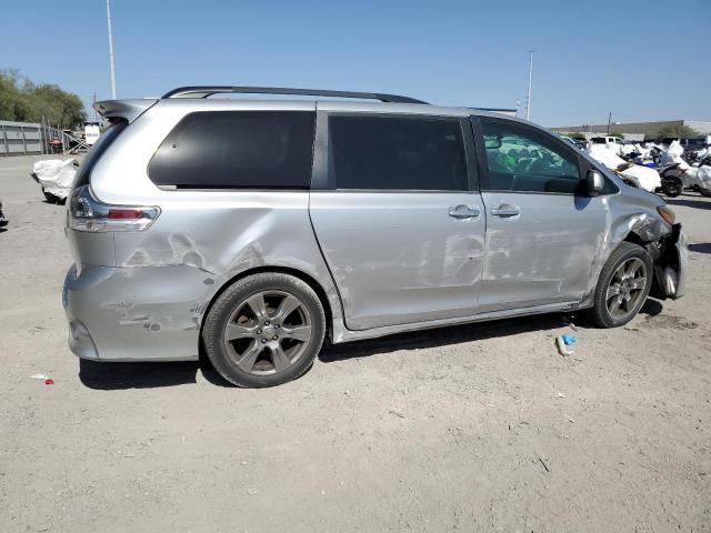 Photo 2 VIN: 5TDXZ3DC0HS892527 - TOYOTA SIENNA SE 