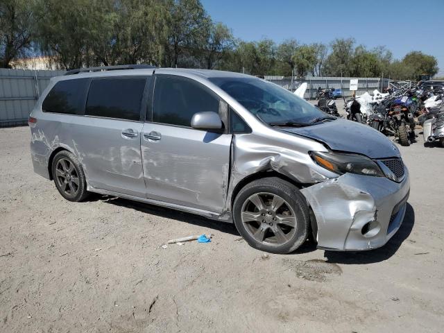 Photo 3 VIN: 5TDXZ3DC0HS892527 - TOYOTA SIENNA SE 