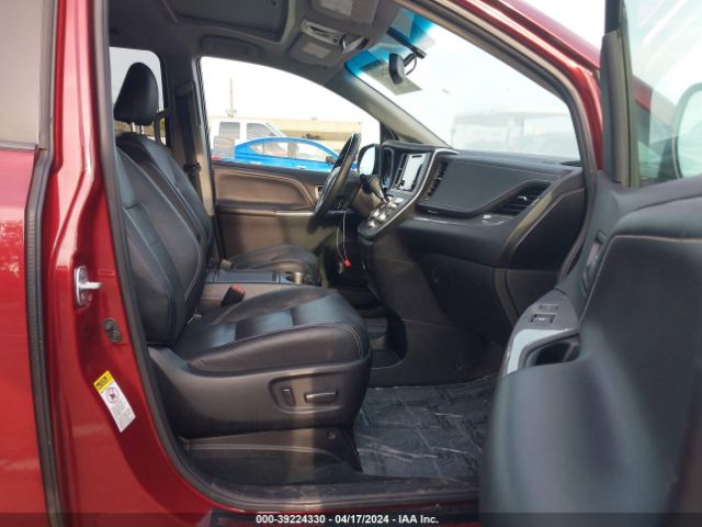 Photo 4 VIN: 5TDXZ3DC1HS766550 - TOYOTA SIENNA 