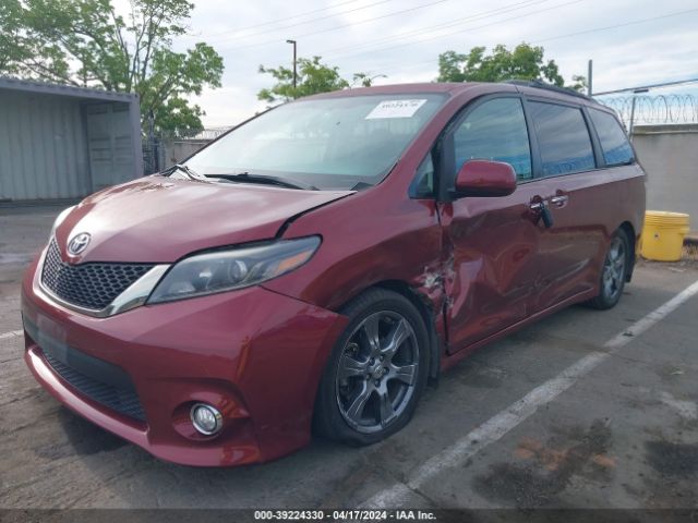 Photo 5 VIN: 5TDXZ3DC1HS766550 - TOYOTA SIENNA 