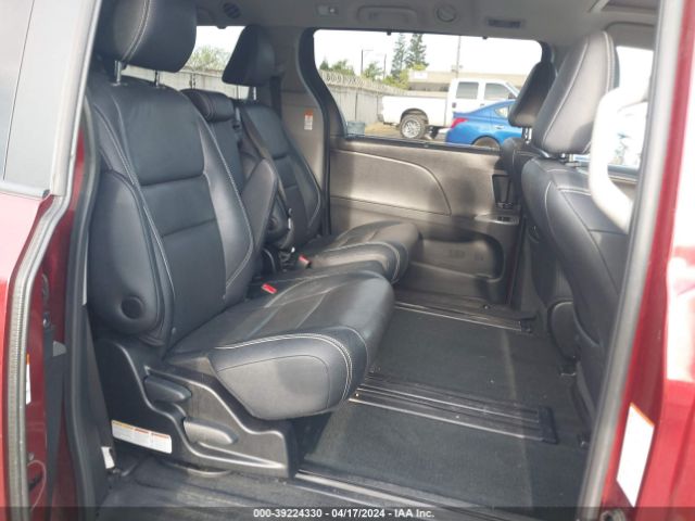 Photo 7 VIN: 5TDXZ3DC1HS766550 - TOYOTA SIENNA 