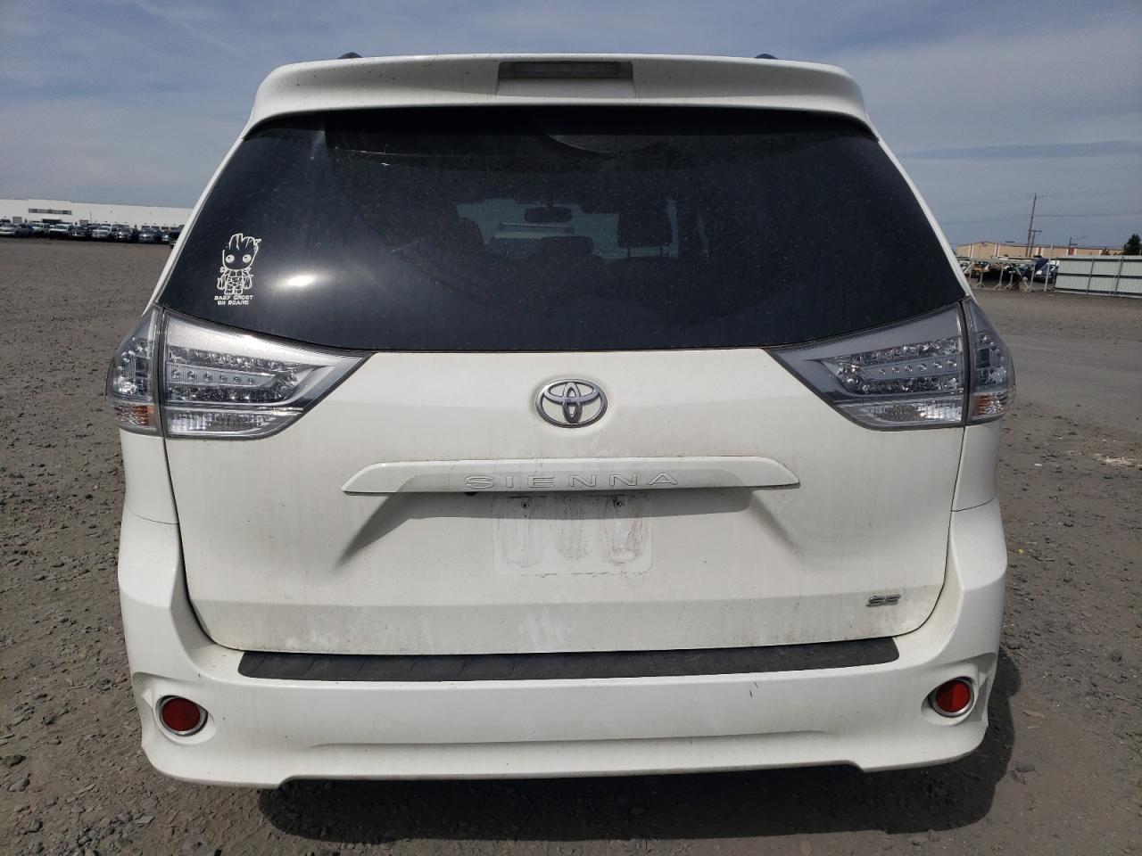 Photo 5 VIN: 5TDXZ3DC1HS789598 - TOYOTA SIENNA 