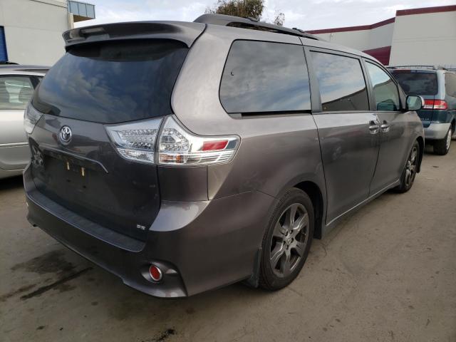 Photo 3 VIN: 5TDXZ3DC1HS797460 - TOYOTA SIENNA SE 