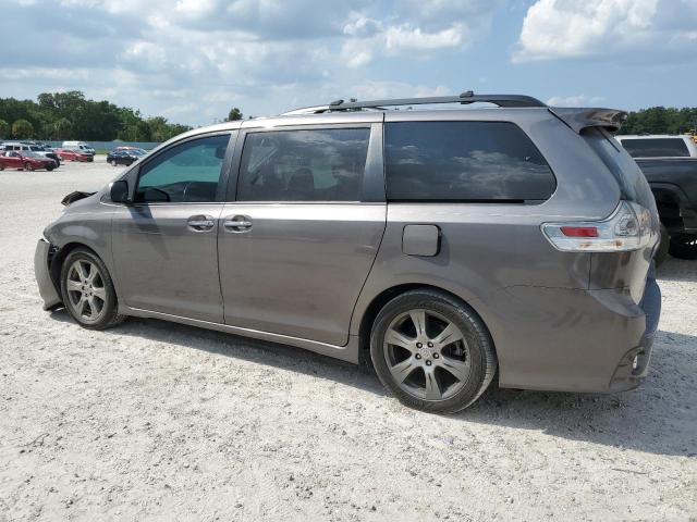 Photo 1 VIN: 5TDXZ3DC1HS802818 - TOYOTA SIENNA SE 