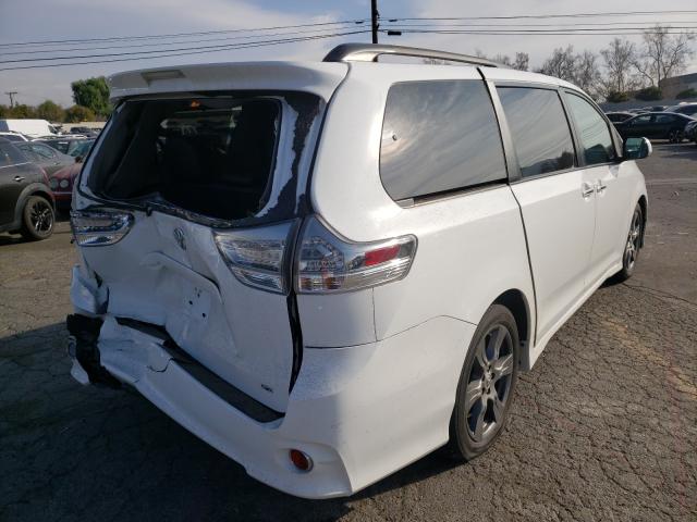 Photo 3 VIN: 5TDXZ3DC1HS829890 - TOYOTA SIENNA SE 