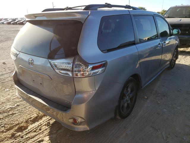 Photo 3 VIN: 5TDXZ3DC1HS839447 - TOYOTA SIENNA SE 