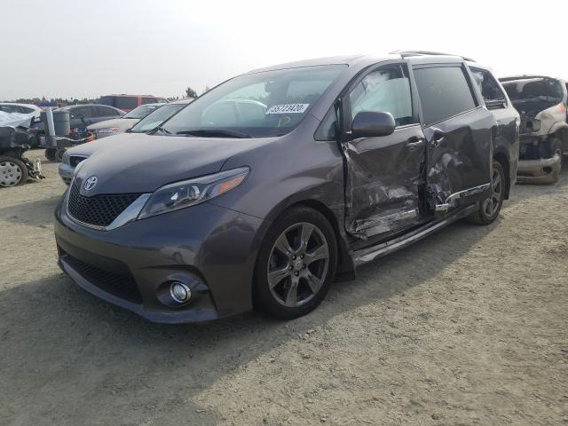 Photo 1 VIN: 5TDXZ3DC1HS865210 - TOYOTA SIENNA SE 