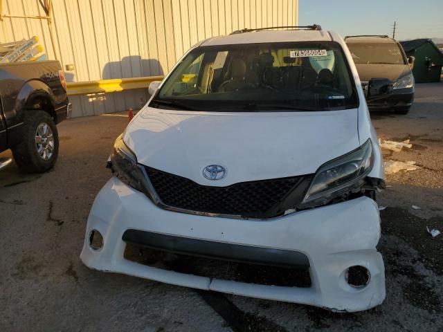 Photo 4 VIN: 5TDXZ3DC1HS871136 - TOYOTA SIENNA SE 