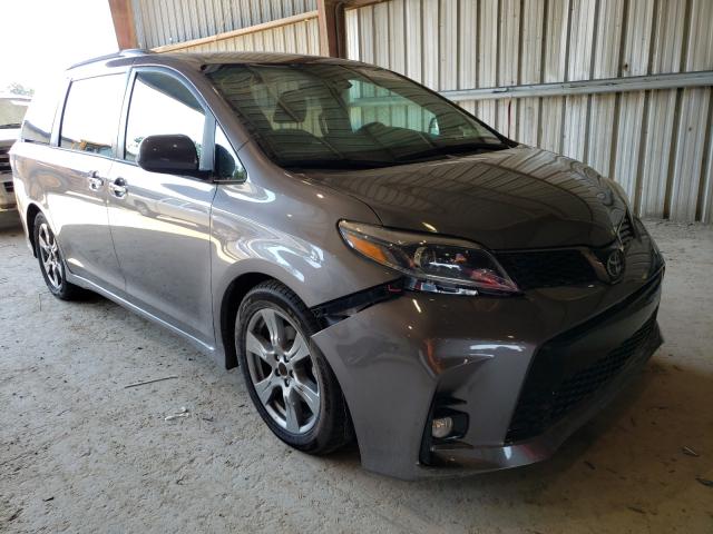 Photo 0 VIN: 5TDXZ3DC1JS904447 - TOYOTA SIENNA SE 