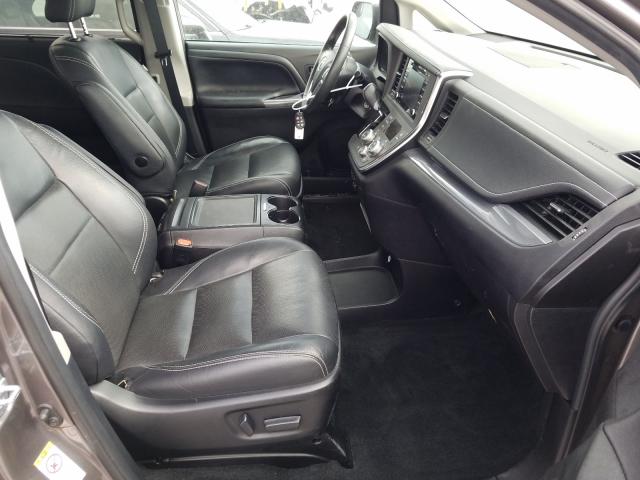 Photo 4 VIN: 5TDXZ3DC1JS924892 - TOYOTA SIENNA SE 