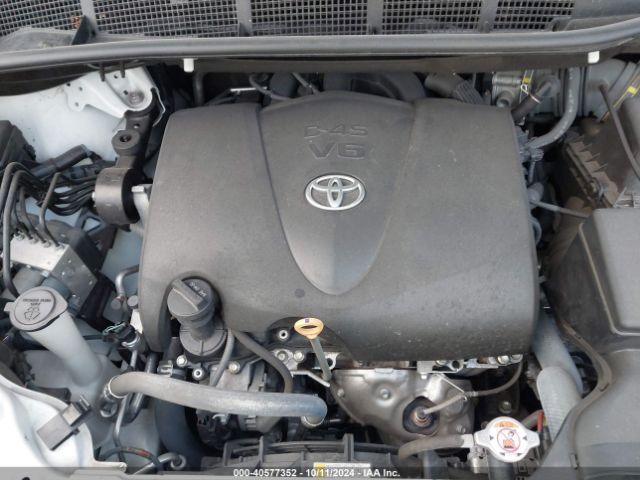 Photo 9 VIN: 5TDXZ3DC1JS942986 - TOYOTA SIENNA 