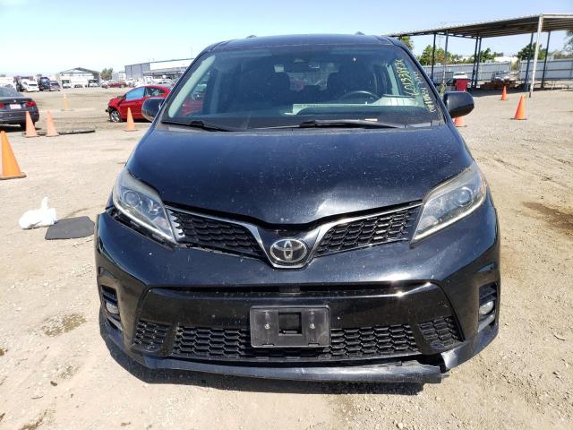 Photo 4 VIN: 5TDXZ3DC1JS961229 - TOYOTA SIENNA SE 