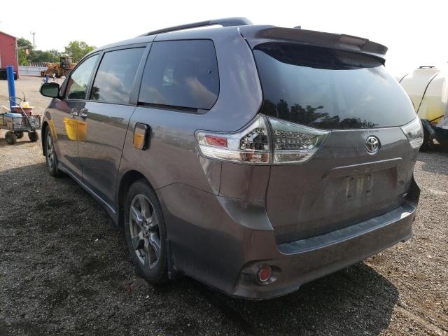 Photo 2 VIN: 5TDXZ3DC1JS965958 - TOYOTA SIENNA SE 