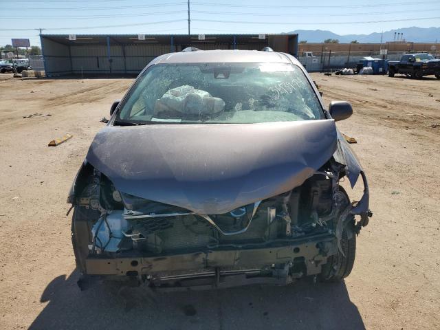 Photo 4 VIN: 5TDXZ3DC1KS002415 - TOYOTA SIENNA SE 