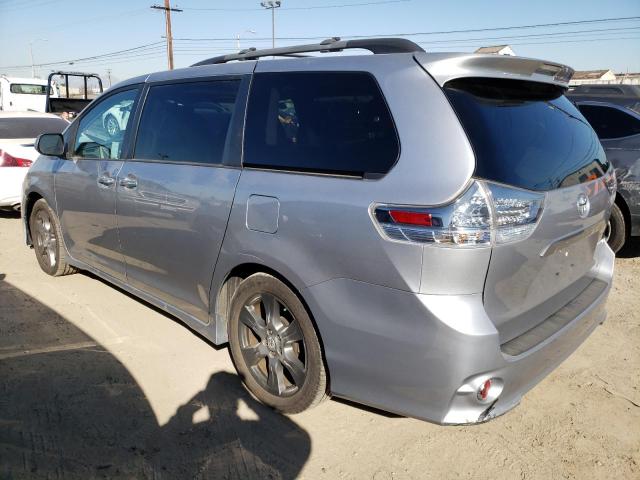 Photo 1 VIN: 5TDXZ3DC2HS798438 - TOYOTA SIENNA SE 