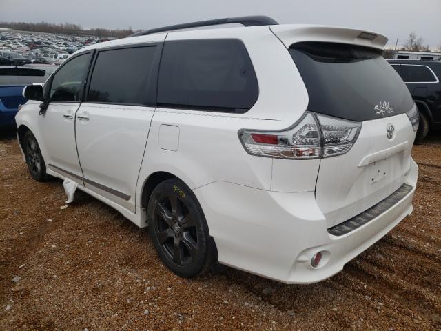 Photo 2 VIN: 5TDXZ3DC2HS829493 - TOYOTA SIENNA SE 