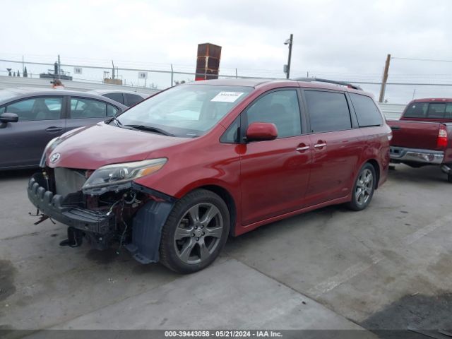 Photo 1 VIN: 5TDXZ3DC2HS830188 - TOYOTA SIENNA 