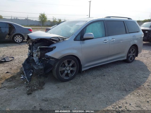 Photo 1 VIN: 5TDXZ3DC2HS843653 - TOYOTA SIENNA 