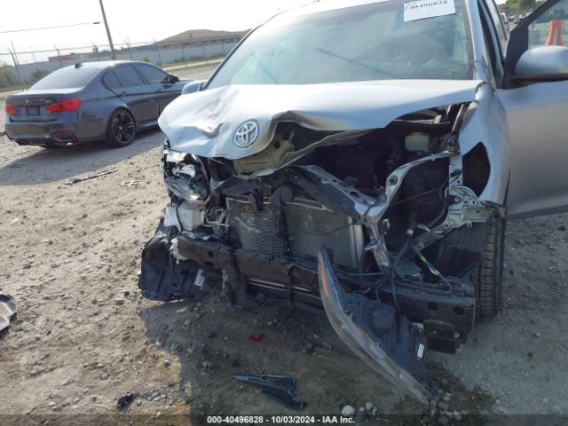 Photo 5 VIN: 5TDXZ3DC2HS843653 - TOYOTA SIENNA 