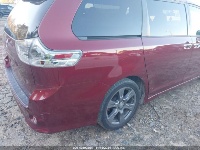 Photo 5 VIN: 5TDXZ3DC2HS852854 - TOYOTA SIENNA 