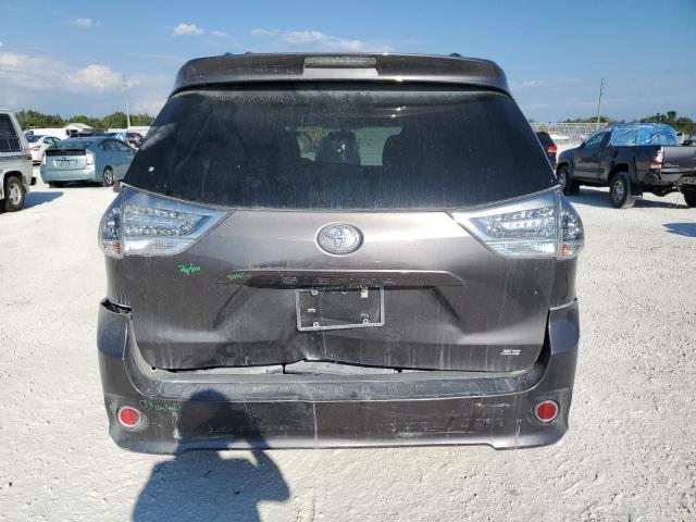 Photo 5 VIN: 5TDXZ3DC2HS862915 - TOYOTA SIENNA SE 