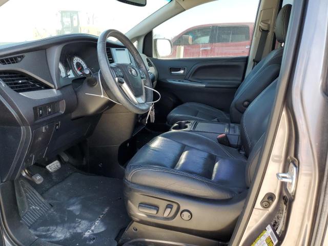 Photo 6 VIN: 5TDXZ3DC2HS862915 - TOYOTA SIENNA SE 