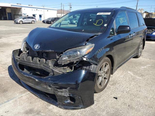 Photo 1 VIN: 5TDXZ3DC2HS899477 - TOYOTA SIENNA SE 