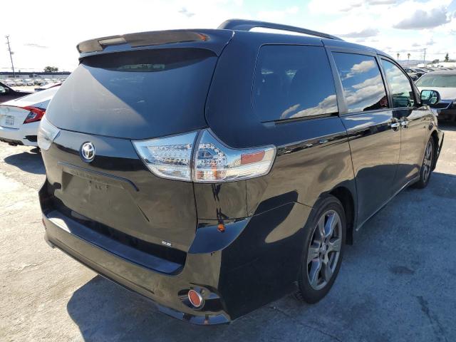 Photo 3 VIN: 5TDXZ3DC2HS899477 - TOYOTA SIENNA SE 