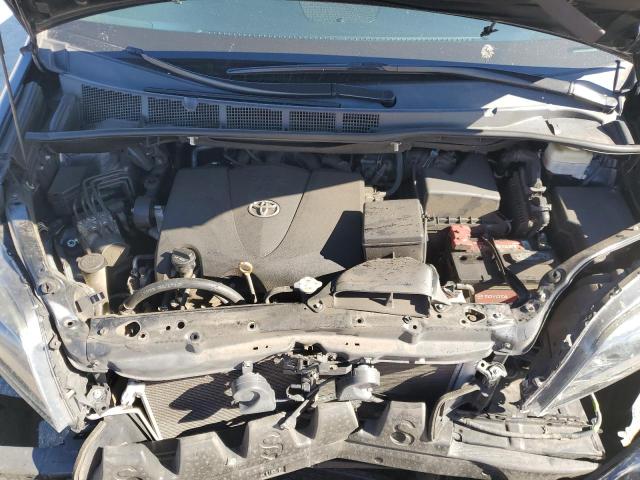 Photo 6 VIN: 5TDXZ3DC2HS899477 - TOYOTA SIENNA SE 