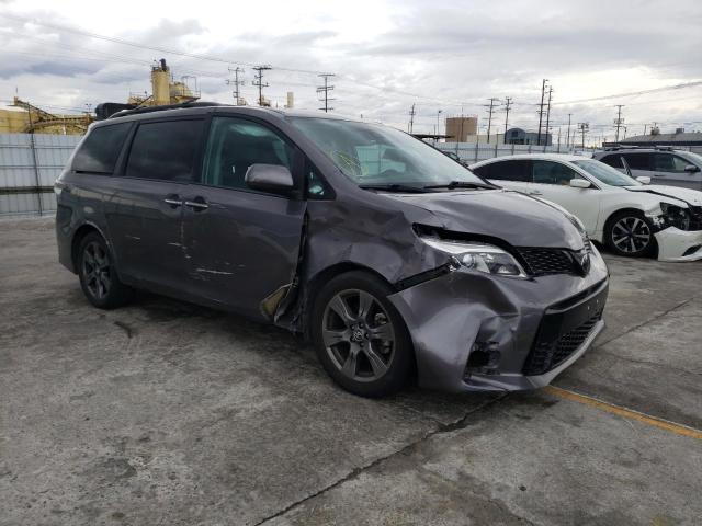 Photo 3 VIN: 5TDXZ3DC2JS901251 - TOYOTA SIENNA SE 