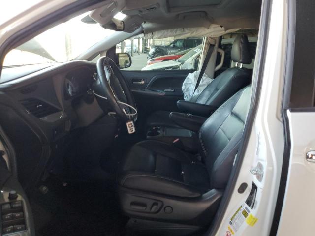 Photo 6 VIN: 5TDXZ3DC2JS924450 - TOYOTA SIENNA SE 