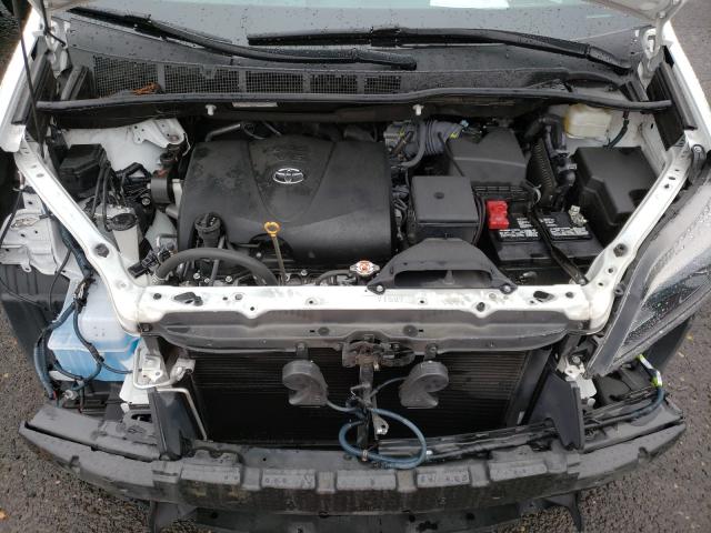 Photo 6 VIN: 5TDXZ3DC2JS927168 - TOYOTA SIENNA SE 