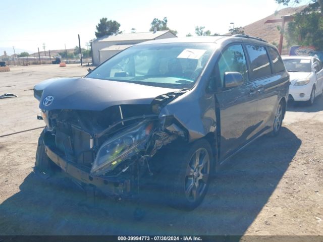 Photo 1 VIN: 5TDXZ3DC3HS810709 - TOYOTA SIENNA 