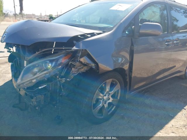 Photo 5 VIN: 5TDXZ3DC3HS810709 - TOYOTA SIENNA 