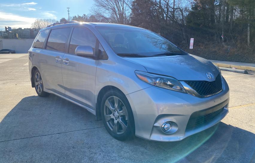 Photo 0 VIN: 5TDXZ3DC3HS816204 - TOYOTA SIENNA SE 