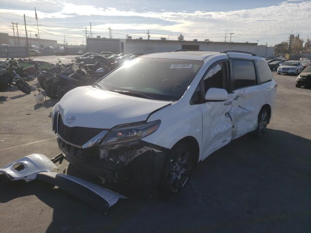 Photo 1 VIN: 5TDXZ3DC3HS825792 - TOYOTA SIENNA SE 