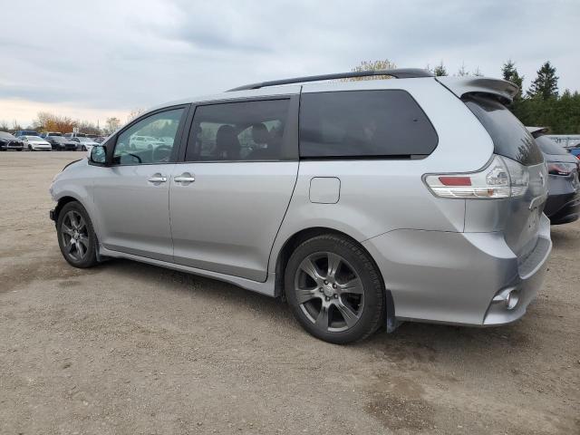 Photo 1 VIN: 5TDXZ3DC3HS839367 - TOYOTA SIENNA SE 