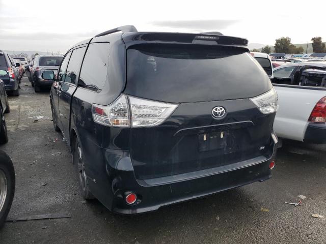 Photo 1 VIN: 5TDXZ3DC3HS845492 - TOYOTA SIENNA SE 