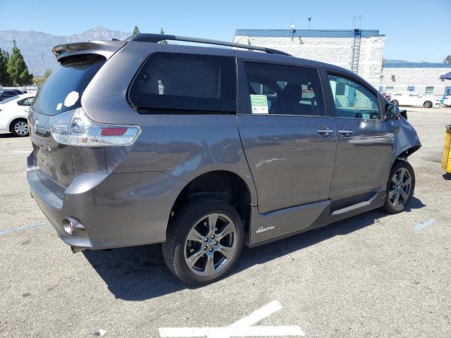 Photo 2 VIN: 5TDXZ3DC3JS916129 - TOYOTA SIENNA SE 