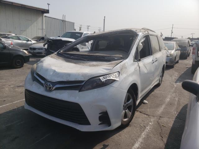 Photo 1 VIN: 5TDXZ3DC3KS006580 - TOYOTA SIENNA SE 