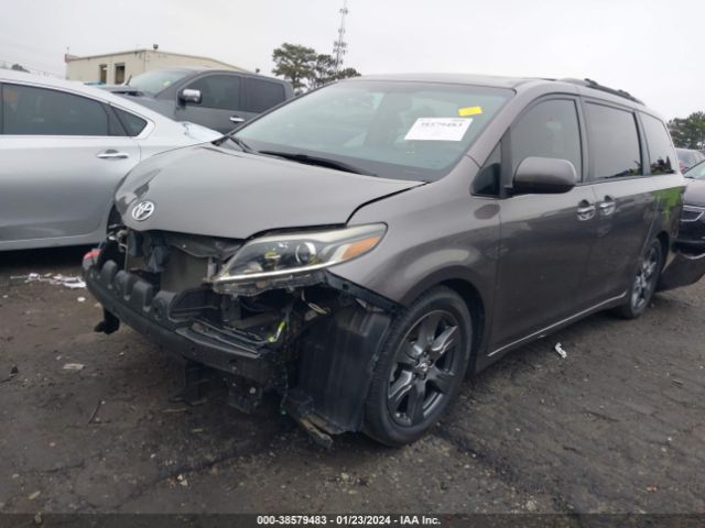 Photo 1 VIN: 5TDXZ3DC4HS768793 - TOYOTA SIENNA 