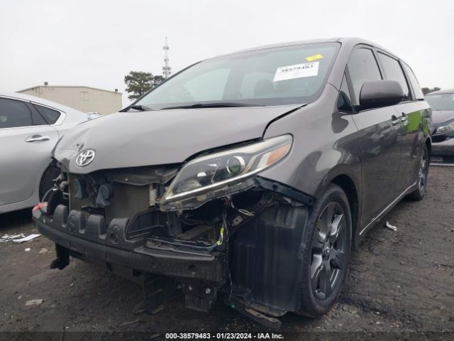 Photo 5 VIN: 5TDXZ3DC4HS768793 - TOYOTA SIENNA 