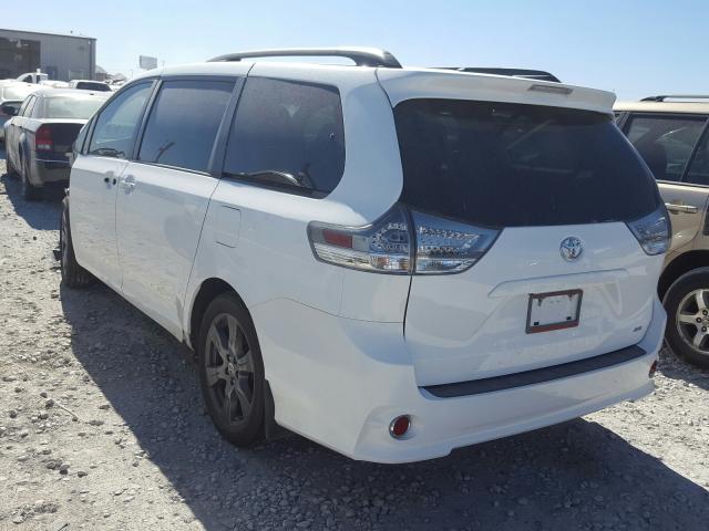 Photo 2 VIN: 5TDXZ3DC4HS769359 - TOYOTA SIENNA SE 