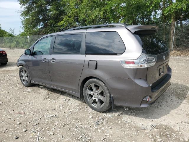 Photo 1 VIN: 5TDXZ3DC4HS799882 - TOYOTA SIENNA SE 