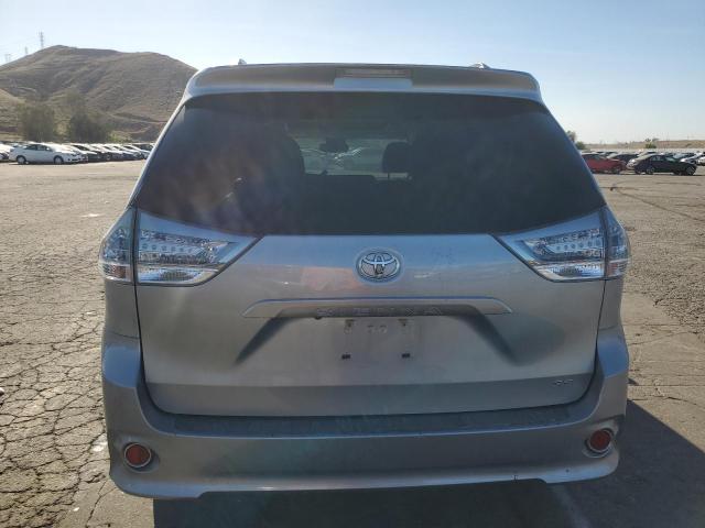 Photo 5 VIN: 5TDXZ3DC4HS881711 - TOYOTA SIENNA 