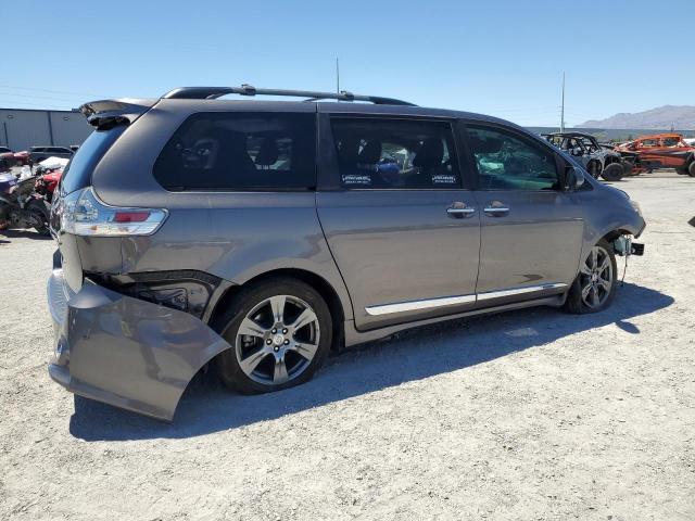 Photo 2 VIN: 5TDXZ3DC4HS891073 - TOYOTA SIENNA SE 