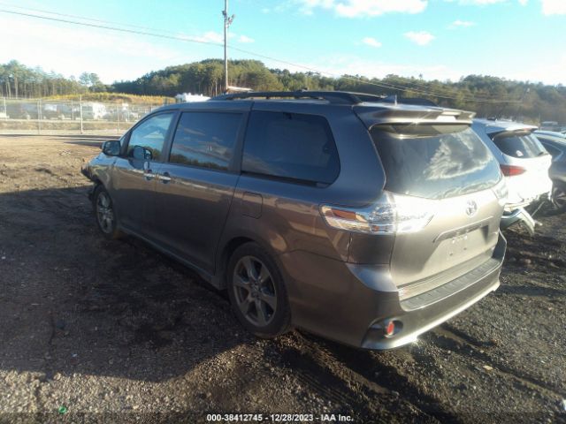 Photo 2 VIN: 5TDXZ3DC4JS930153 - TOYOTA SIENNA 