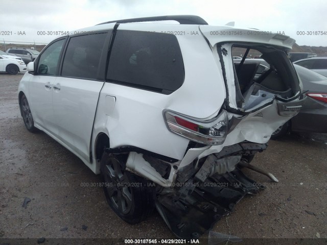 Photo 2 VIN: 5TDXZ3DC4JS935711 - TOYOTA SIENNA 