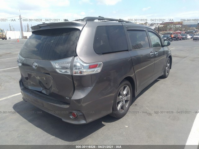 Photo 3 VIN: 5TDXZ3DC4KS971612 - TOYOTA SIENNA 