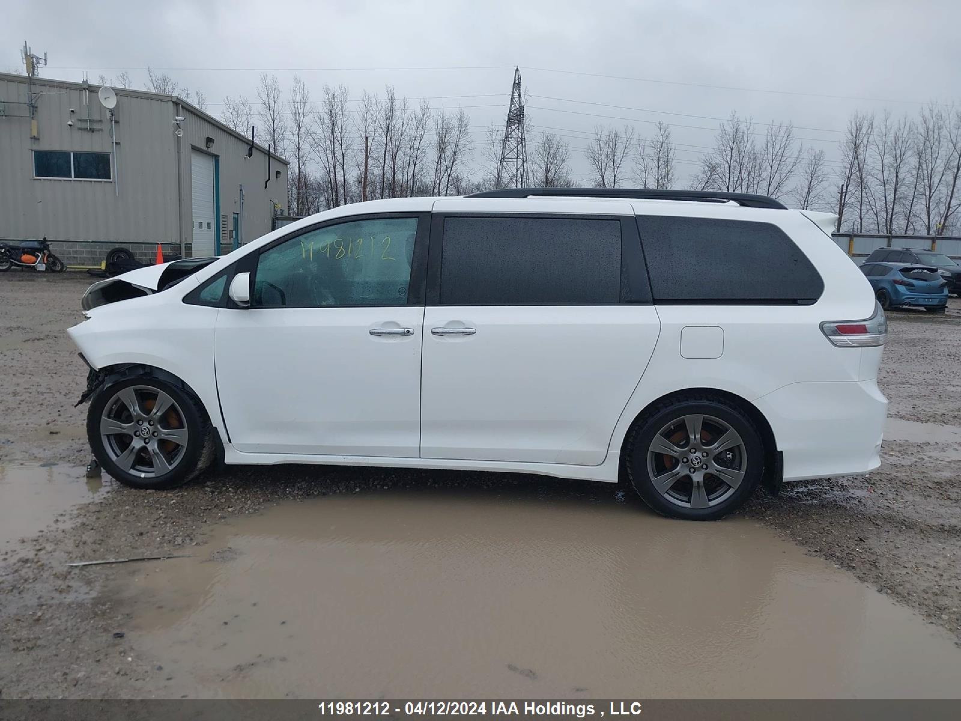 Photo 13 VIN: 5TDXZ3DC4LS067597 - TOYOTA SIENNA 